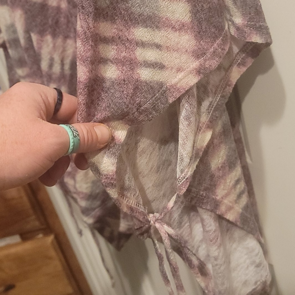 Excellent condition sweater - Picture 4 of 4